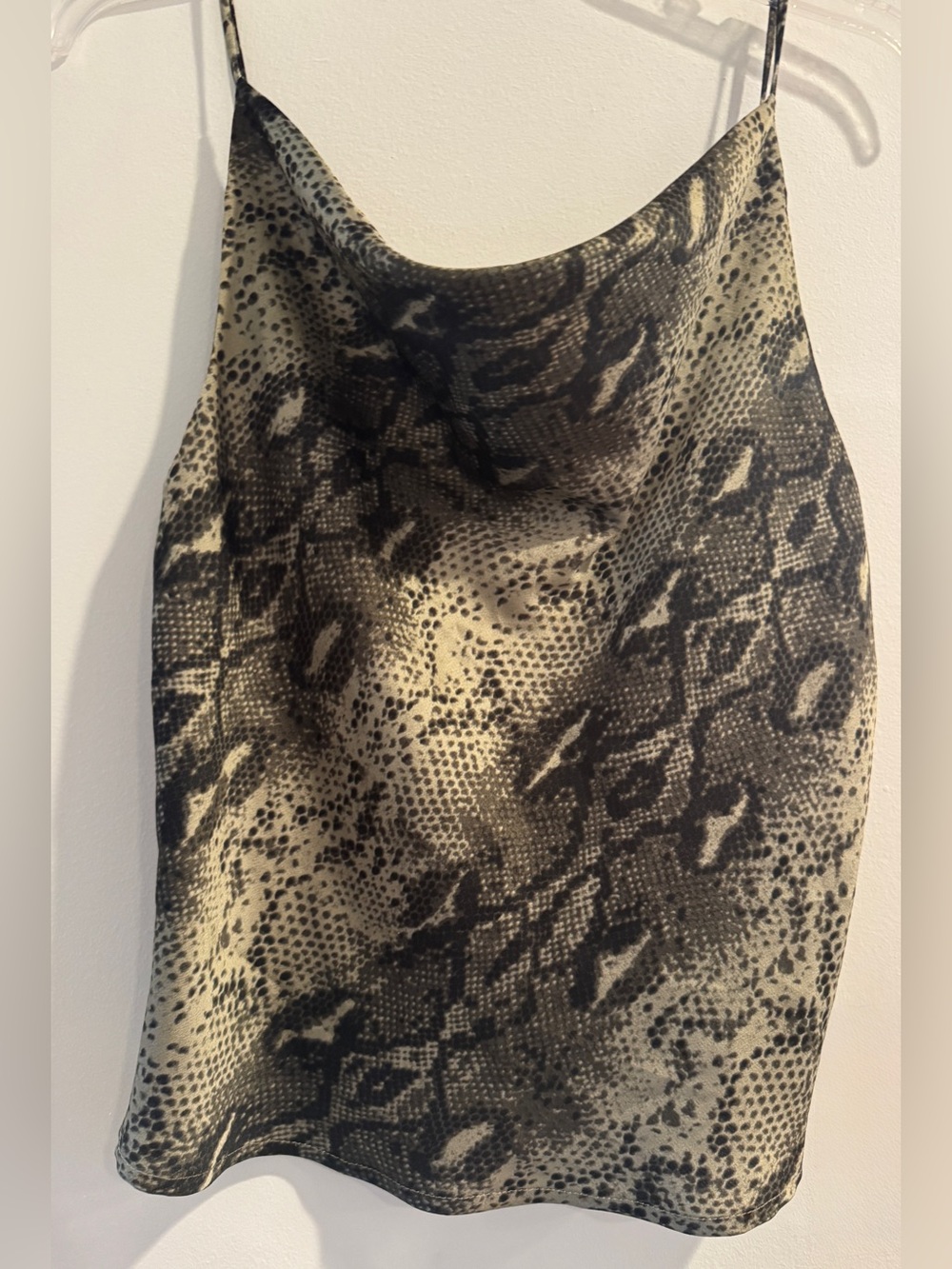 Robertson Rodeo snakeskin print satin adjustable strap cami. Sz M. A+ Condition
